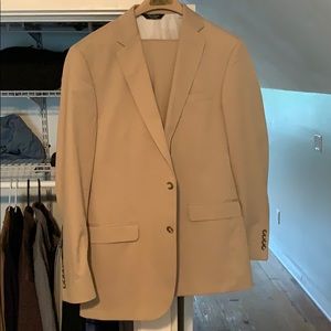 How a bank tan suite